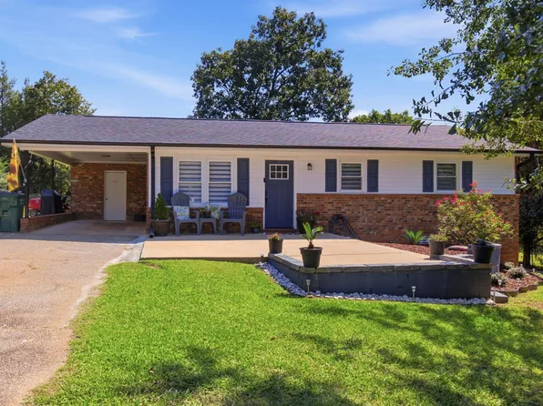117 Rocking Chair Ln, Spartanburg, SC 29307