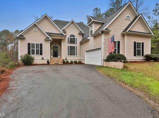 125 Kari Glen Dr, Fayetteville, GA 30215