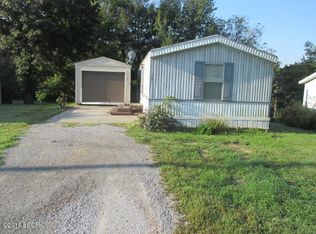 310 1/2 Willards Ferry Rd, Jonesboro, IL 62952