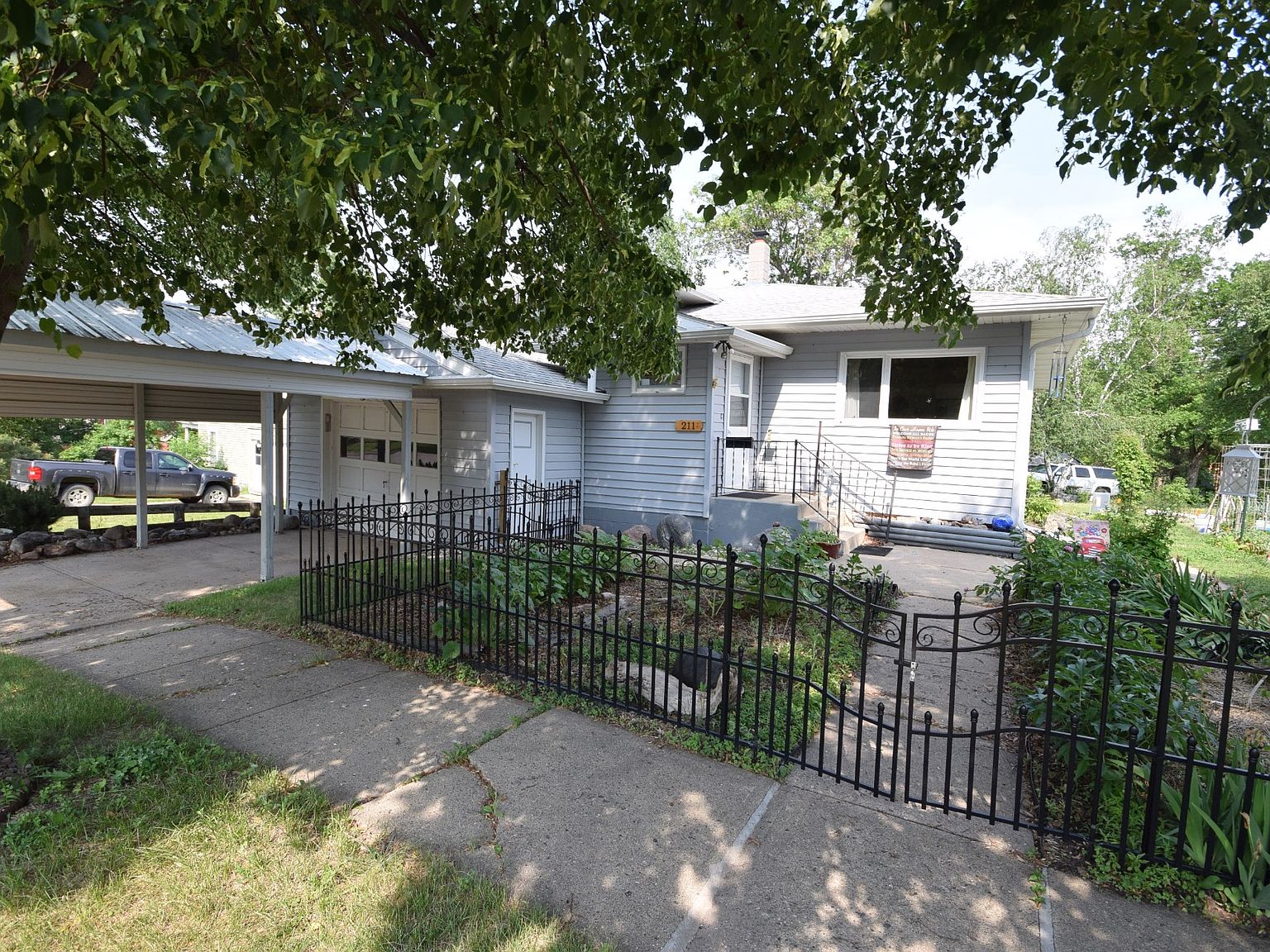 211 3rd Ave W, Sisseton, SD 57262 MLS 11182117 Zillow