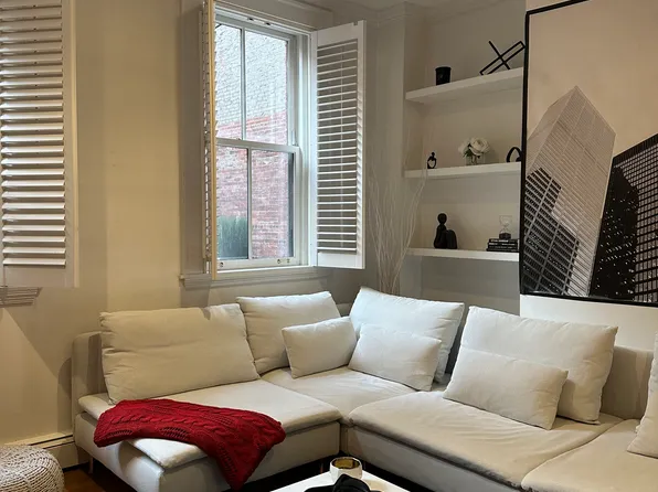 25 Ridgeway Ln APT 1, Boston, MA 02114