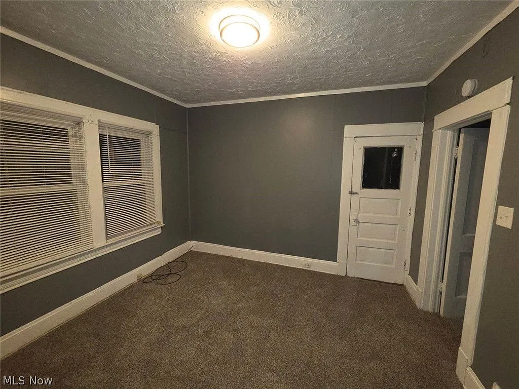 4 bed, 1.5 bath, 1470 sqft, $1,700 — Photo 3