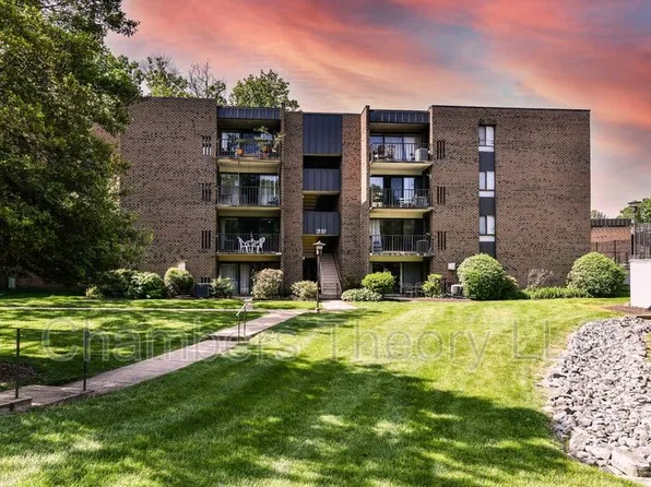 7802 Dassett Ct APT T2, Annandale, VA 22003