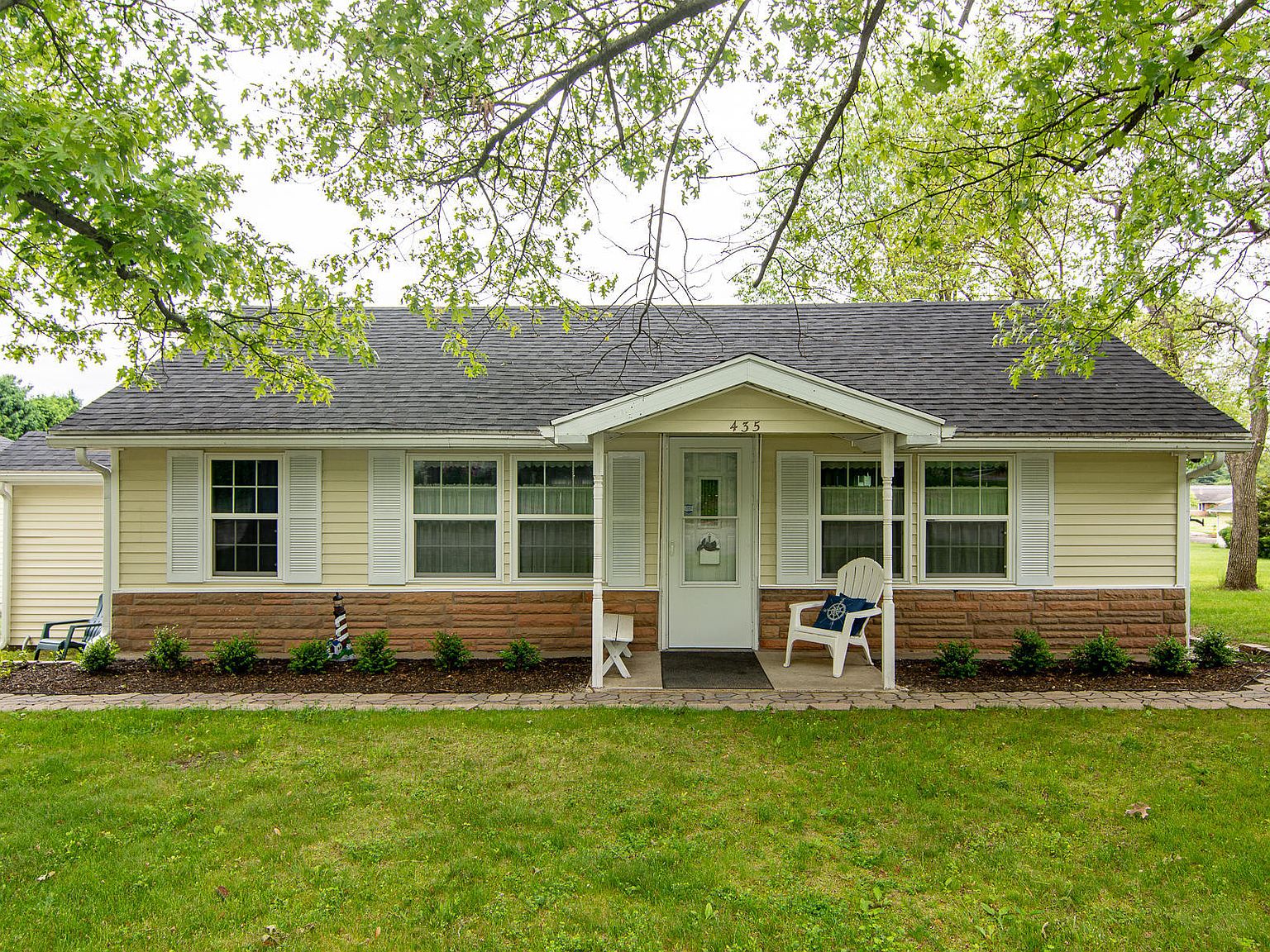 435 Colby St, Dowagiac, MI 49047 Zillow