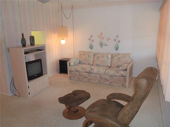 3rd image of 12 Quails Run Blvd Unit 8