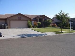15700 W Middleton Ave, Kerman, CA 93630