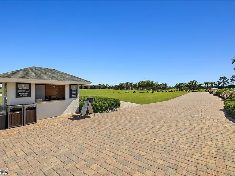 16252 Kelly Woods Dr — Photo 25