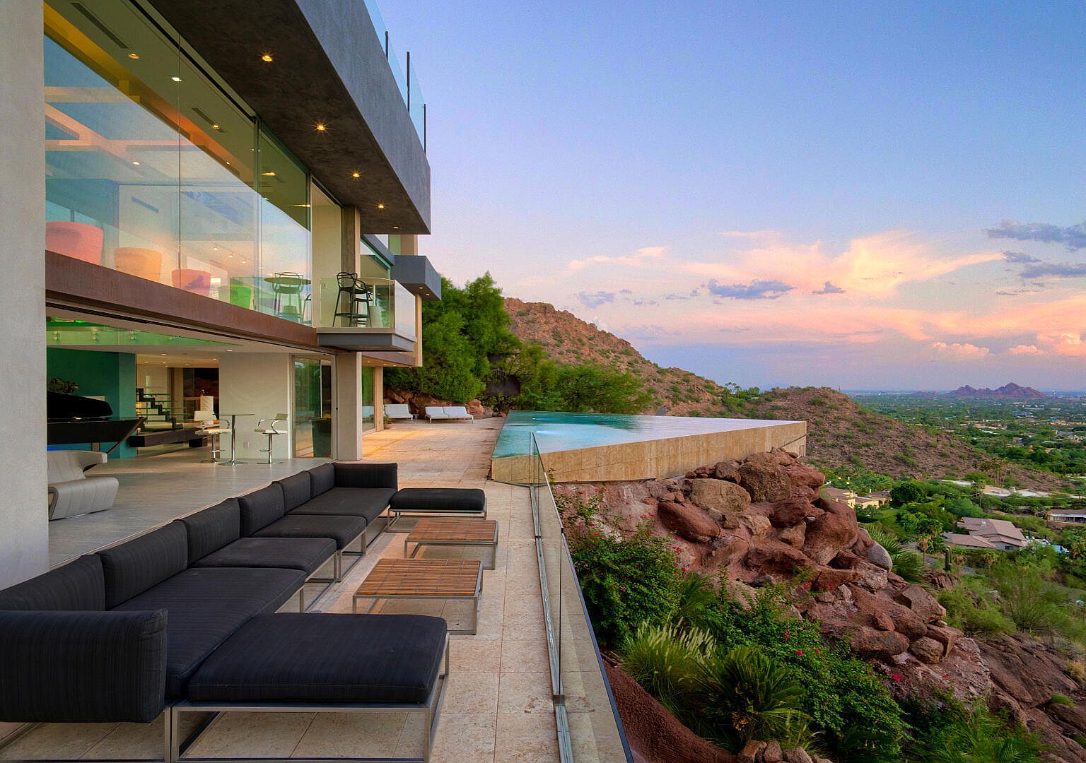 5e31cbcdaea8d09cbe2d8746221899