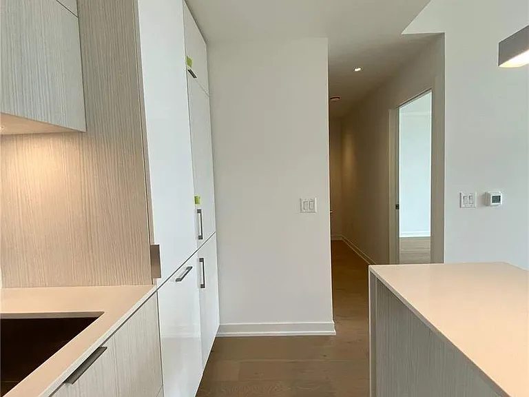 20 Richardson St #1807 — Photo 4