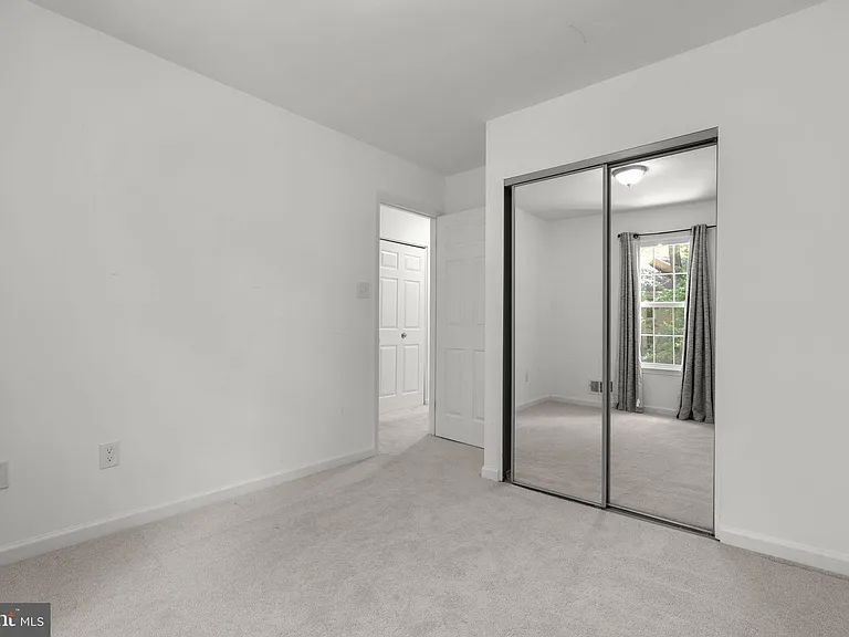 2407 Alsop Ct — Photo 21