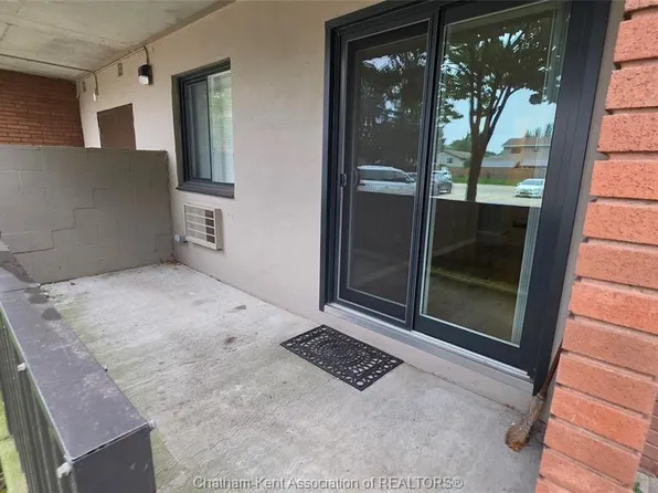 975 Grand Ave W, Chatham Kent, ON N7L 4Z6