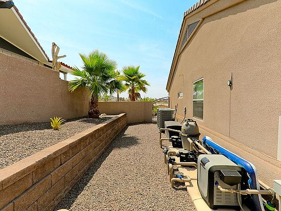 2nd image of 2309 Snead Dr