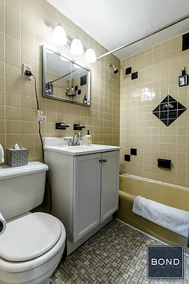 Rented by Bond New York | media 15