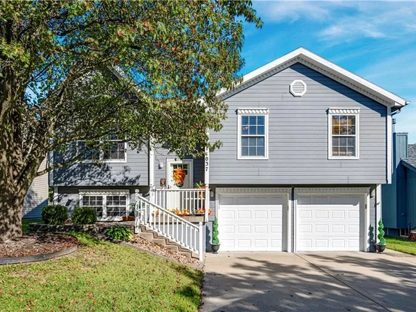 11037 N Lewis Ave, Kansas City, MO 64157