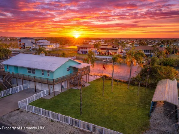 3416 Crape Myrtle Dr, Hernando Beach, FL 34607