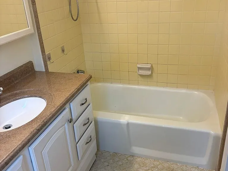 6129 Charing Dr — Photo 18