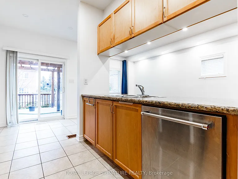 3082 Cabano Cres — Photo 28