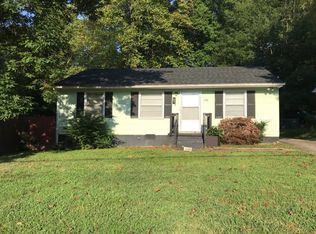 1710 Willow Rd, Greensboro, NC 27401