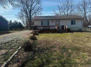 501 E Main St, Meriden, KS 66512