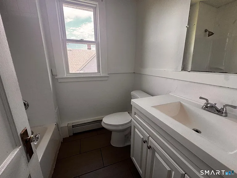169 Winthrop St — Photo 6