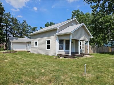 695 Rock Island Ave, Martensdale, IA, 50160