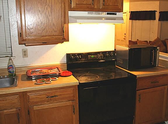 3rd image of 2510 Sunflower Dr