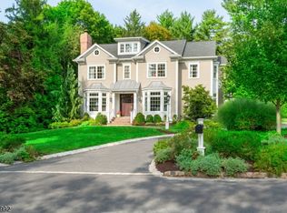 24 Country Club Dr, Chatham, NJ 07928