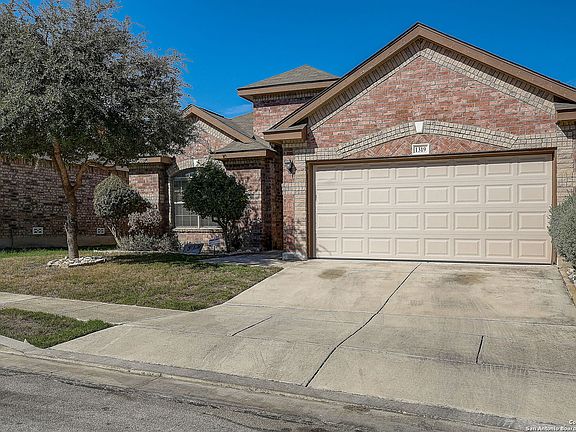 2nd image of 1319 KINGBIRD CT