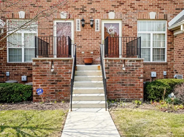 1956 Campau Farms Cir, Detroit, MI 48207