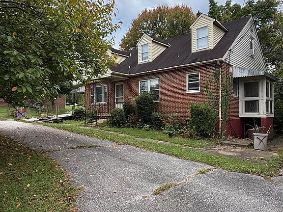 4th image of 10203 Liberty Rd