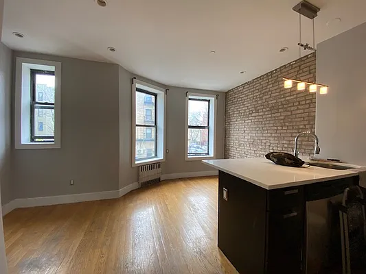 Rented by Simply Brooklyn Realty Inc | media 5