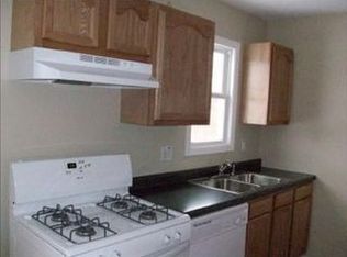 424 Saginaw Dr, Valparaiso, IN 46385
