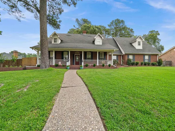 1875 Cedar Spur St, Tyler, TX 75703