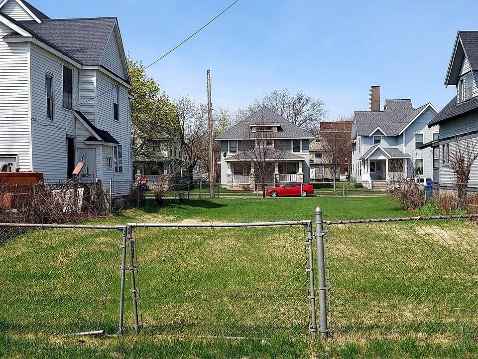 1st image of 1226 Cass Ave SE