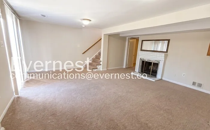 2325 McClellan Ct — Photo 28