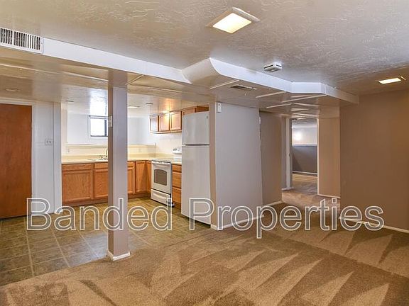 3rd image of 665 E Garfield Ave