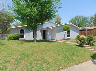 3301 Meadow Oaks Dr, Garland, TX 75043