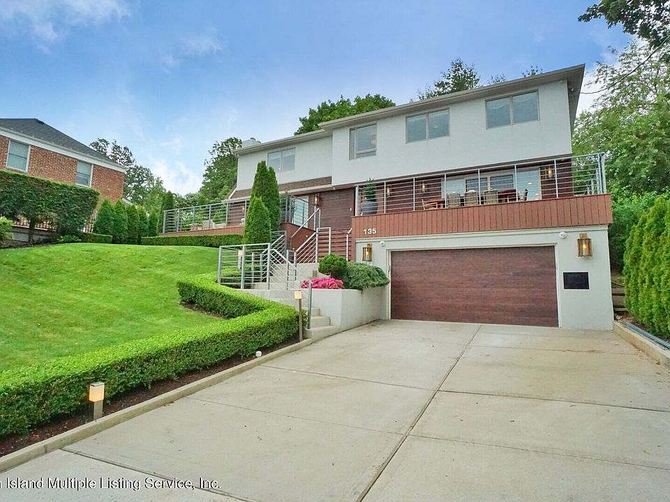 135 Nixon Ave, Staten Island, NY 10304 Zillow