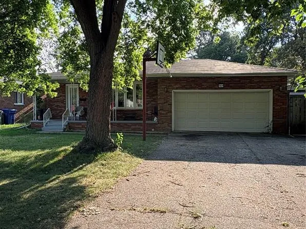 569 Lesperance Rd, Tecumseh, ON N8N 1W5
