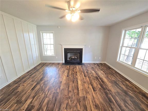 4th image of 627 Kenneth Rd