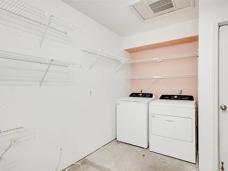 5900 Richard Carlton Blvd — Photo 28