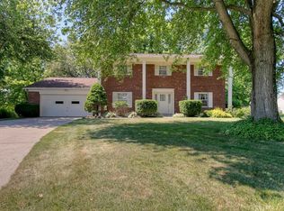 6311 Knoll Crest Ct, West Chester, OH 45069