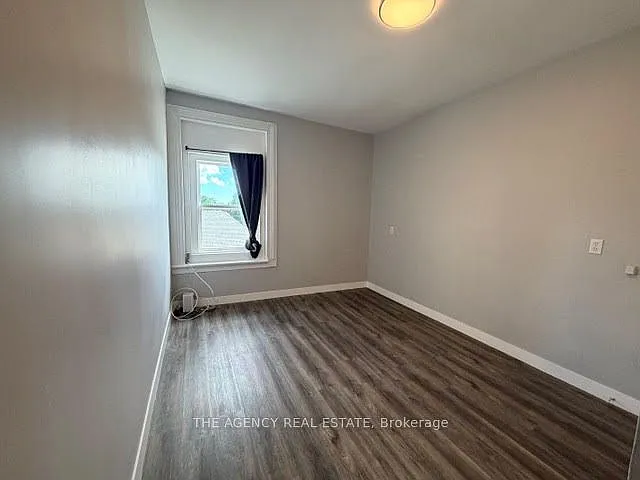 286 Talbot St #4 — Photo 7