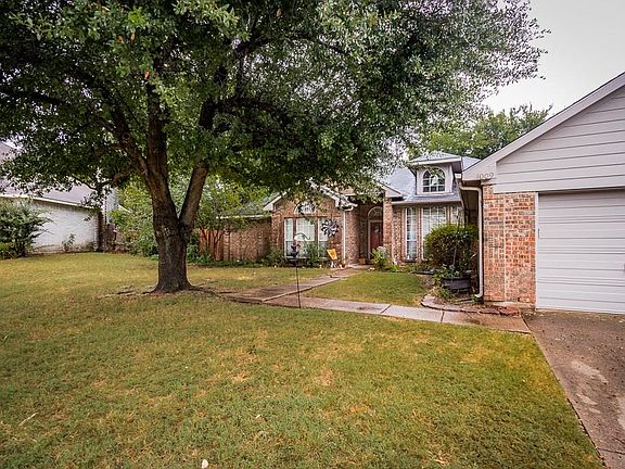 4th image of 1009 Hines Dr