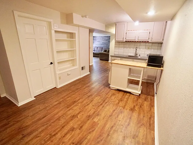 2363 S Jamaica St — Photo 16