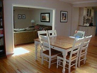 3rd image of 5470 Sharon Ln