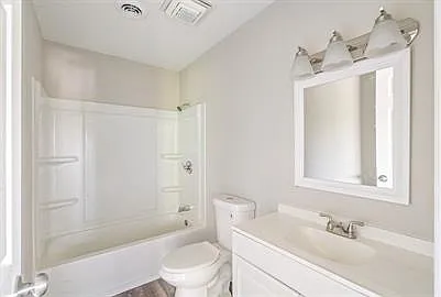 111 Raintree Ln #C — Photo 10