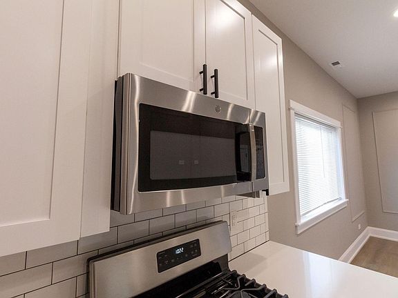 4th image of 1 N Albany Ave #1