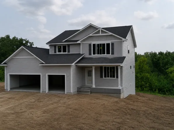 1230 W Locust St, River Falls, WI 54022