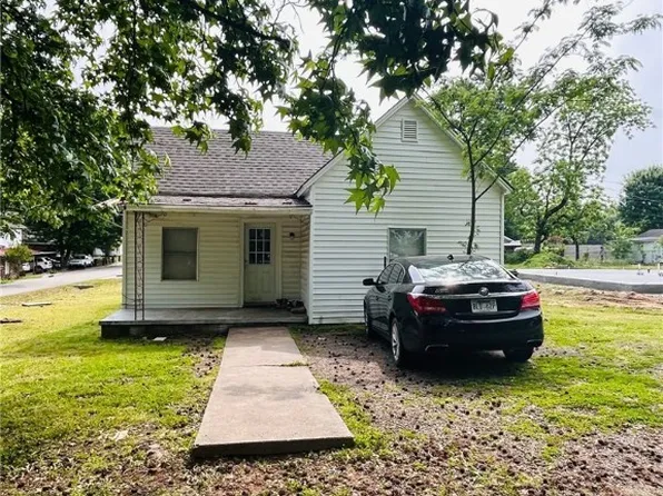 1122 N 45th St, Fort Smith, AR 72904